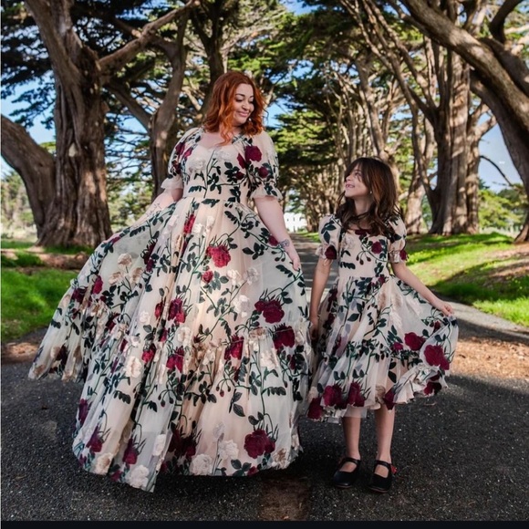 Amora Dress by Ivy City Co - Picture 17 of 17